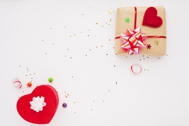 白色背景上的圣诞作文。图片下载