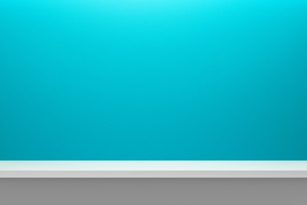 浅蓝色的桌子和墙壁背景上的空架子的正面视图与现代的最小概念。展示的背景架子。逼真的3 d渲染。图片下载