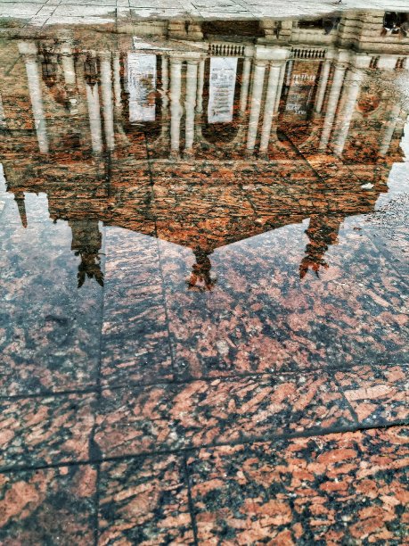 倒影在水中图片下载