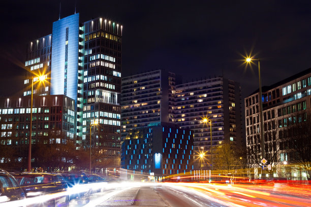 柏林莱比锡格斯特拉伊在晚上图片下载