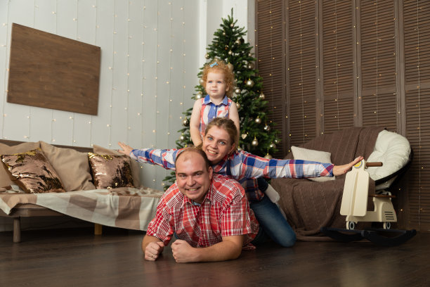 新年合家欢乐，阖家欢乐。2020年圣诞快乐图片下载