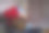 一位长者在网上学习弹吉他。音乐和娱乐。一个有皱纹的祖母的肖像，享受音乐和玩得开心。图片下载