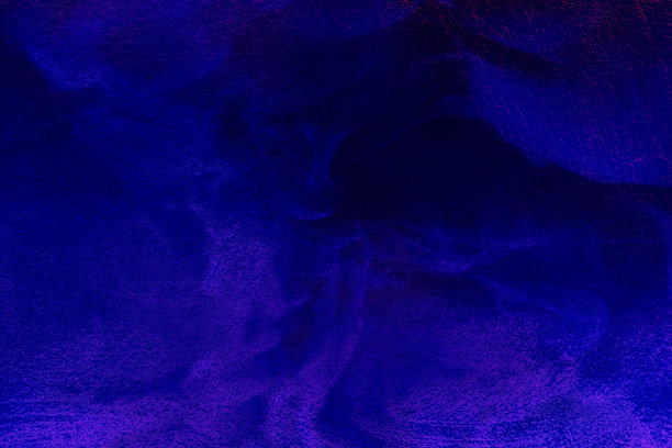 美丽的抽象纹理彩色烟粉紫蓝背景和白色烟图形上的彩色背景图案图片下载