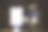 空白展示架架与泰迪熊在木制背景图片下载