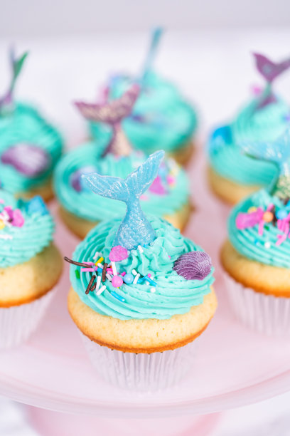 美味美人鱼纸杯蛋糕图片下载