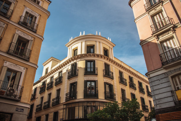 马德里的公寓楼图片下载