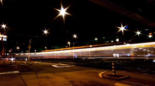 瑞士巴塞尔市的有轨电车轨道图片下载