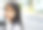 美丽的亚洲小孩女孩微笑肖像和行走旅行在步行街上的城市。素材图片