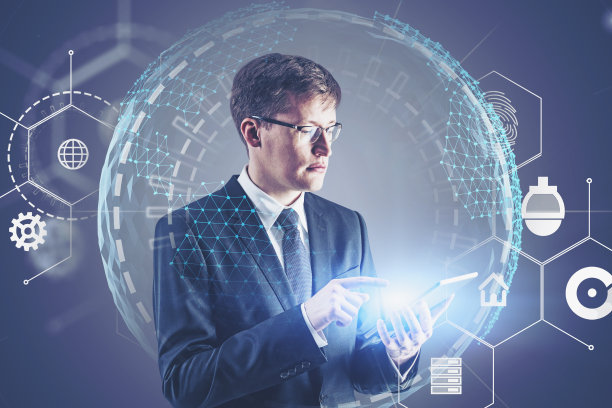 商人与笔记本电脑使用高科技界面图片下载