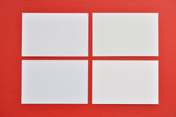 红色背景的空白白色名片图片下载