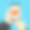 手持智能手机，屏幕上有礼盒。手指触摸按钮。矢量平面插图。图片下载