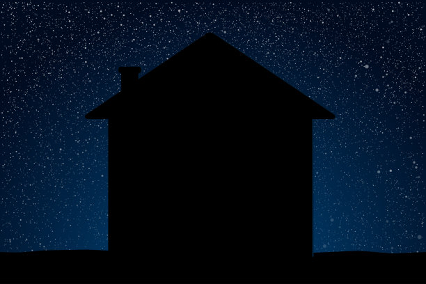 月光下的房子剪影。图片下载