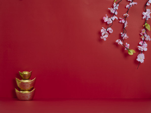 中国新年传统装饰以红色为背景(外文翻译为祝福、好运和富有)。空间的文本图片下载