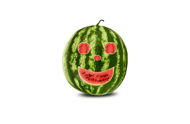 绿色，条纹，表情符号雕刻在西瓜孤立的白色空白文本，图像。果肉粉红的浆果。侧视图。特写镜头图片下载