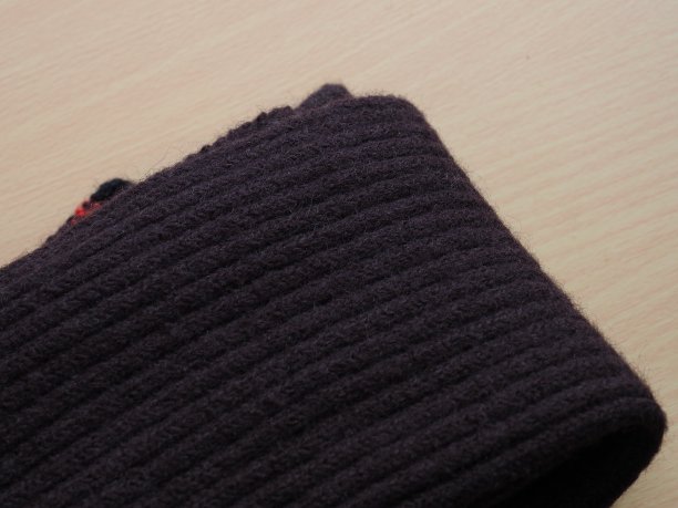 冬季服装，冬季时装，棕色披肩图片下载