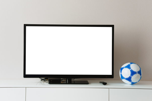 智能电视上的白色屏幕和足球，最喜欢的运动队图片下载