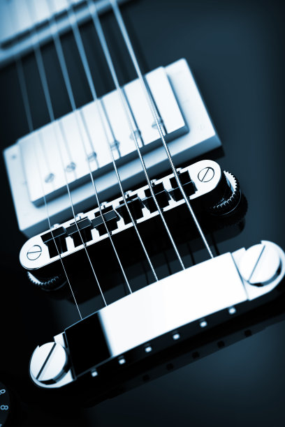 美丽的黑色电吉他复古风格。3d渲染图片下载