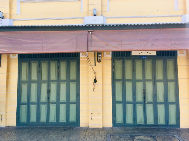 泰国房子的旧木门外观图片下载