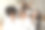 有趣的年轻的多种族女孩戴着太阳镜浴袍看着相机图片下载