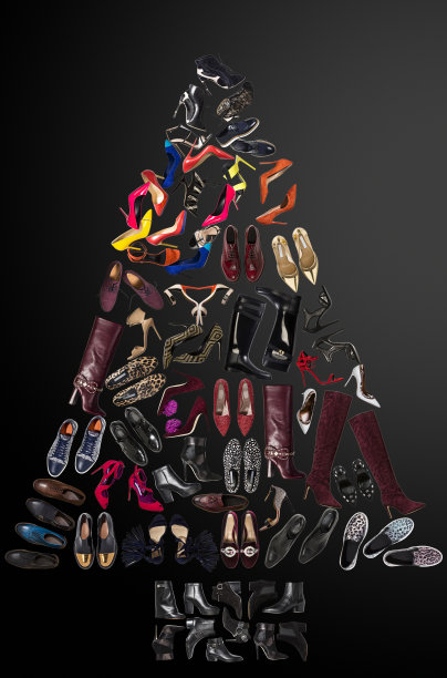 用鞋子做成的圣诞树图片下载