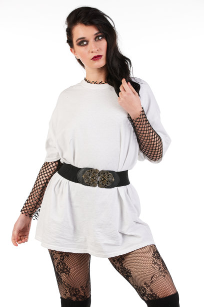 空白t恤模型-机车摇滚时尚女孩准备为您的设计图片下载