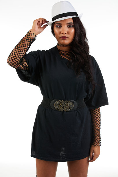 空白t恤模型-机车摇滚时尚女孩准备为您的设计图片下载