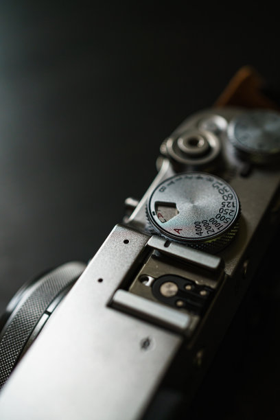 老式数码相机只能在黑暗背景下拍摄图片下载