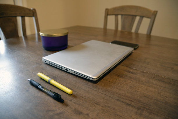 家庭办公室的对象图片下载