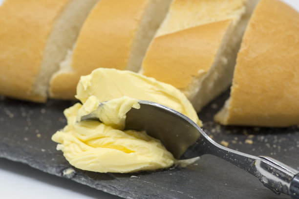 健康饮食的面包和黄油早餐图片下载