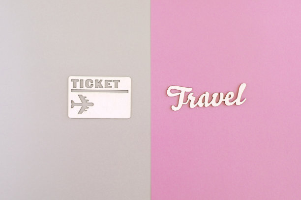 彩色背景上的旅行图标图片下载