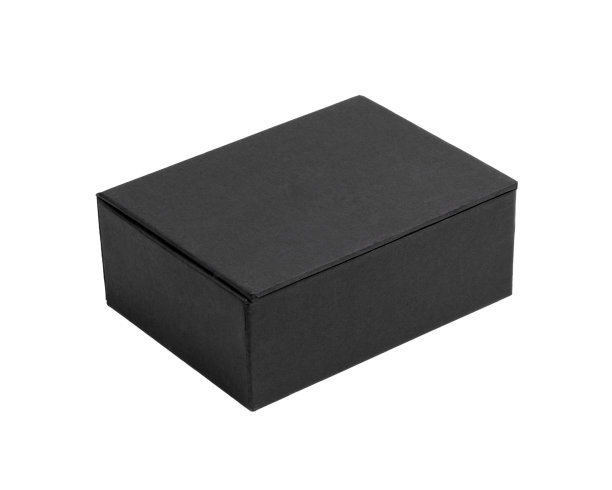 黑盒孤立在白色背景上。图片下载