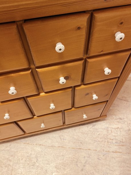 古董抽屉柜关闭图片下载