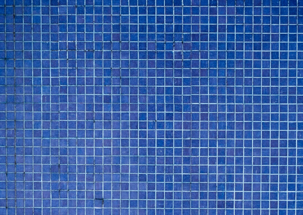 游泳池浴室的陶瓷马赛克后挡板和墙砖，作为图案纹理背景和图片的想法图片下载