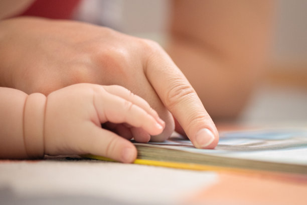 婴儿玩。图片下载