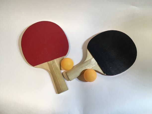 各种运动项目跳绳，膨胀器，网球拍和瑜伽弹力图片下载