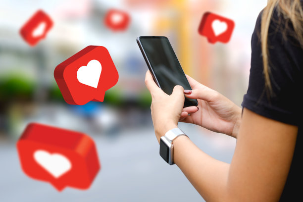 社交媒体，智能手机的社交网络概念，3d插图图片下载