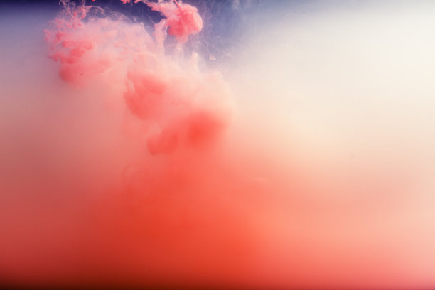 在水下彩色墨水图片下载