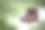 男士时尚的棕色皮靴在地板上。时尚广告靴子照片绿色背景。图片下载