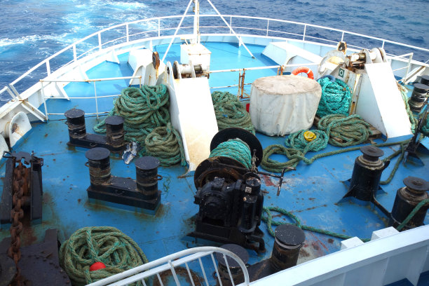 系缆、尾缆和缆绳图片下载