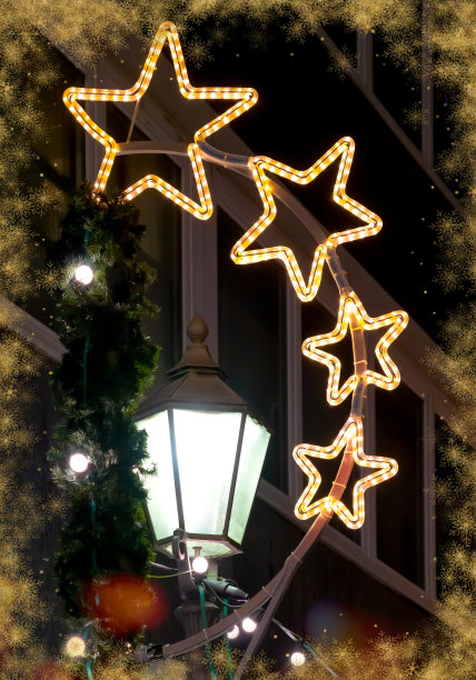 德国科布伦茨圣诞市场上美丽的圣诞装饰图片下载