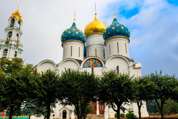 俄罗斯Sergiev Posad圣Sergius的Trinity Lavra升天大教堂图片下载