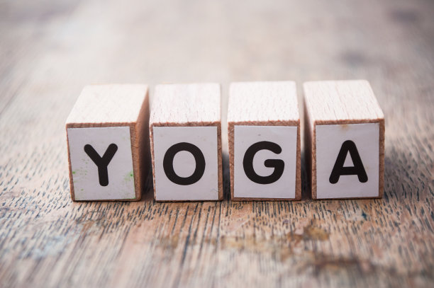 木字木桌背景概念-瑜伽图片下载