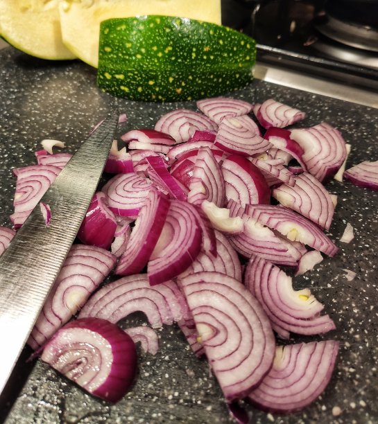 切碎的红洋葱图片下载