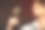 Somellier检查葡萄酒质量。图片下载