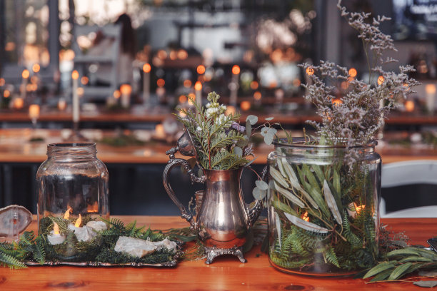 餐厅聚会餐桌装饰波西米亚风格图片下载