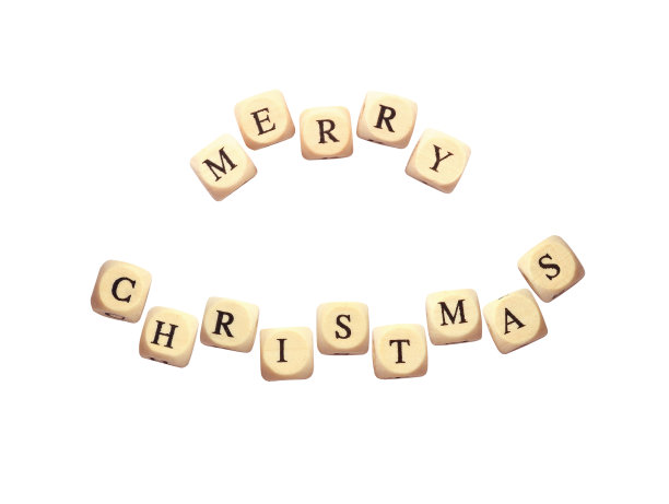 在木制立方体上写“圣诞快乐”图片下载