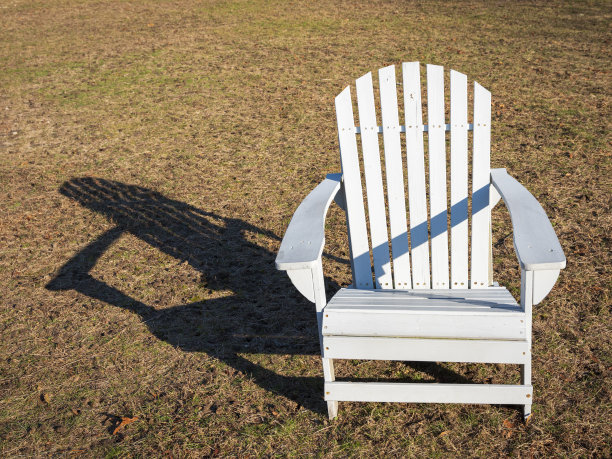 白色科德角阿迪朗达克椅图片下载