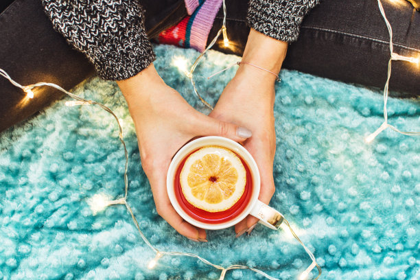 下午茶在床上的照片图片下载