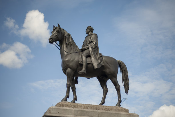 马和骑手的纪念碑图片下载