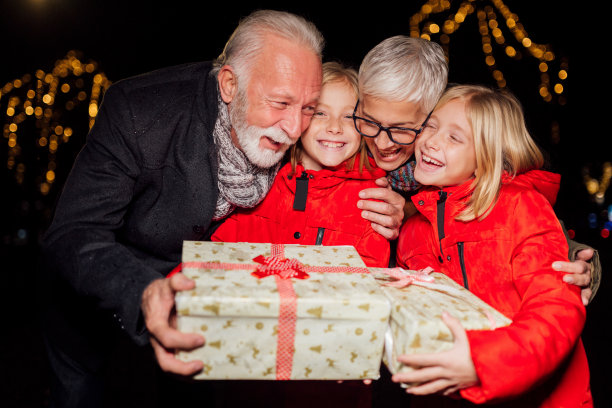 年轻和年老图片下载